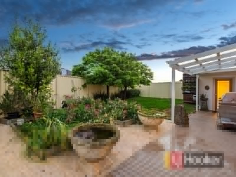 35 Bluehills Boulevard, Pakenham VIC 3810