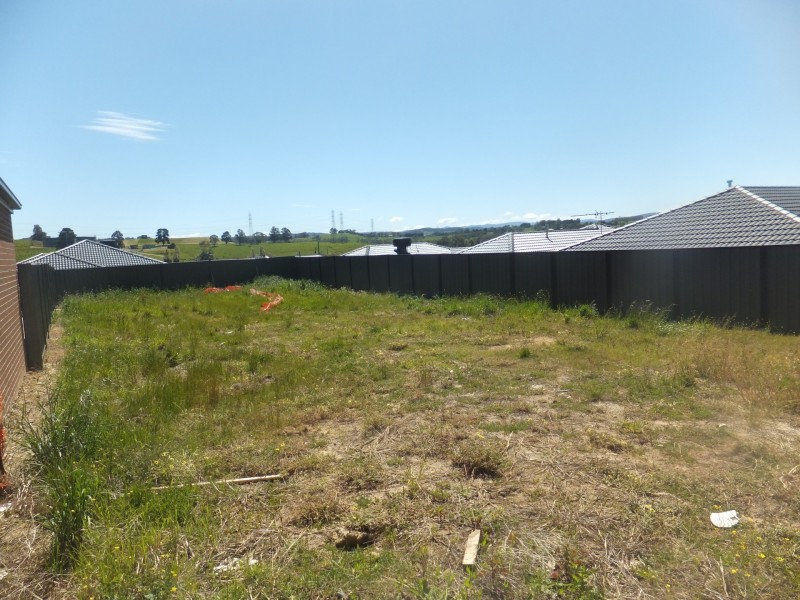 4 Chelan Court, Pakenham VIC 3810