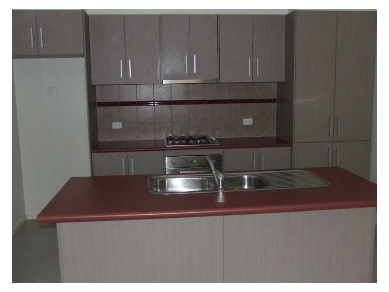 2/49 Princes Highway, Pakenham VIC 3810