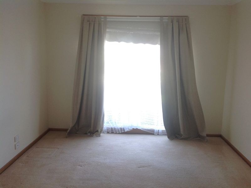 19 Dunbarton Drive, Pakenham VIC 3810