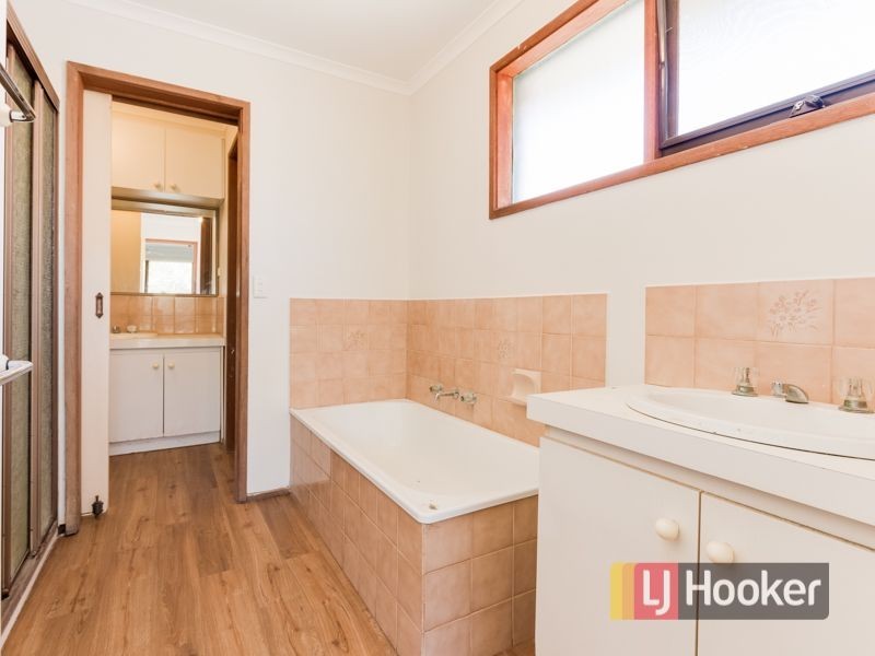 70 Racecourse Road, Pakenham VIC 3810