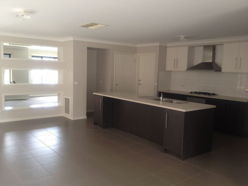 17 Shetland Court, Pakenham VIC 3810