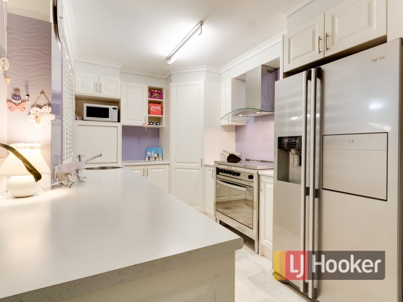 8 Benor Court, Pakenham VIC 3810