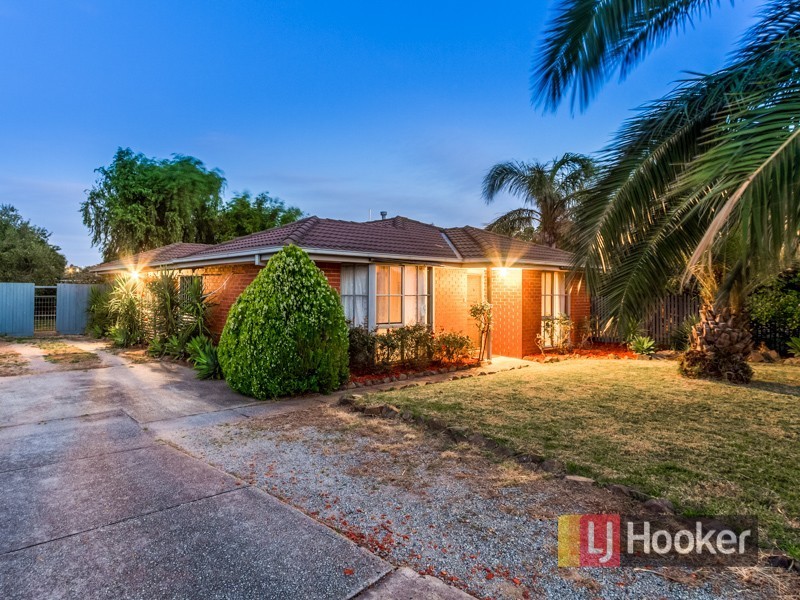 3 Anita Place, Pakenham VIC 3810