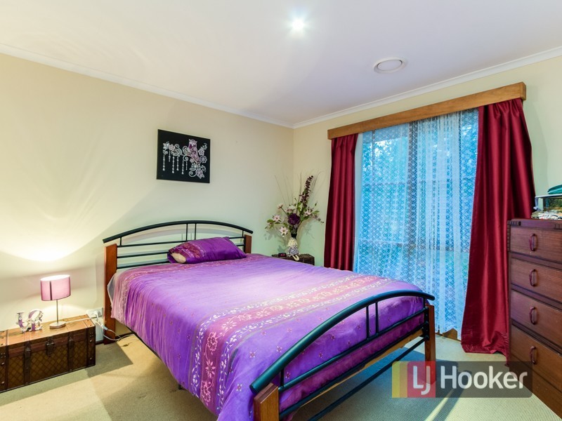 3 Anita Place, Pakenham VIC 3810