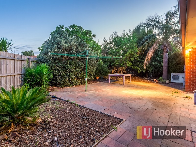 3 Anita Place, Pakenham VIC 3810