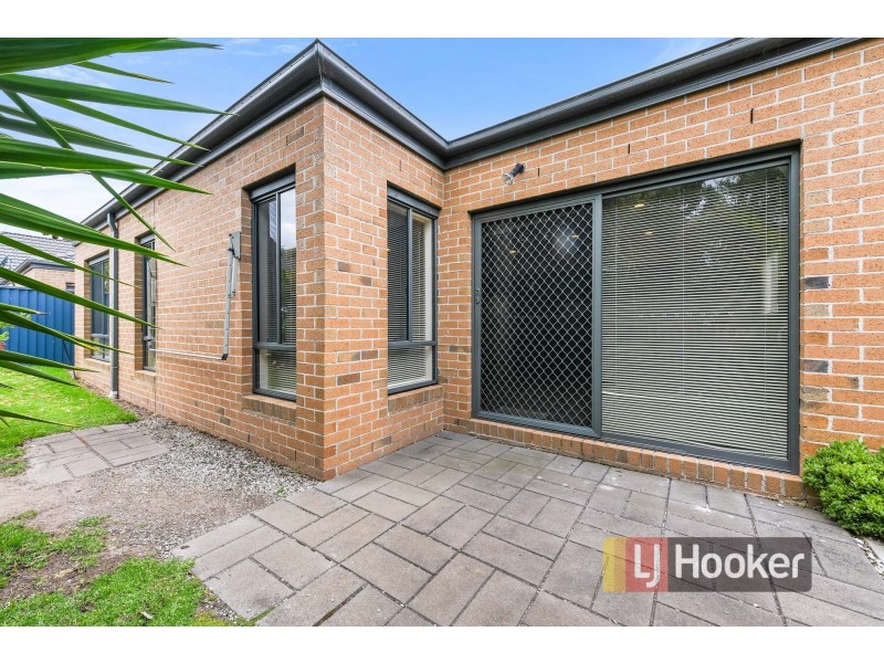 5 Dealbata Lane, Pakenham VIC 3810