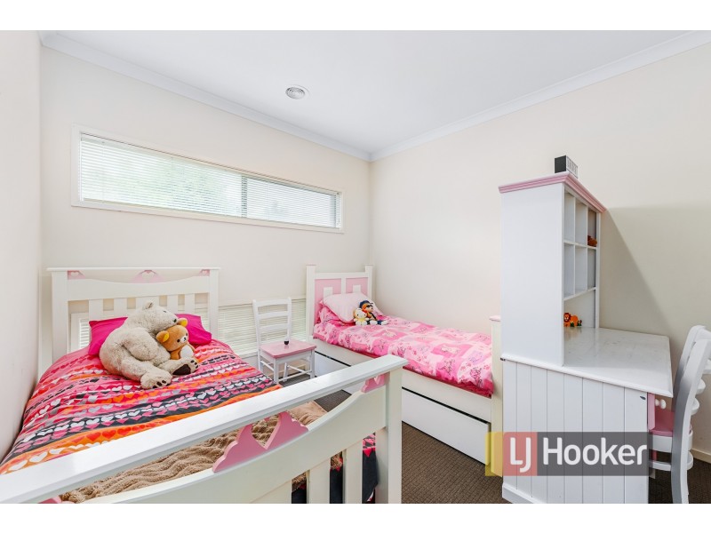 5 Dealbata Lane, Pakenham VIC 3810