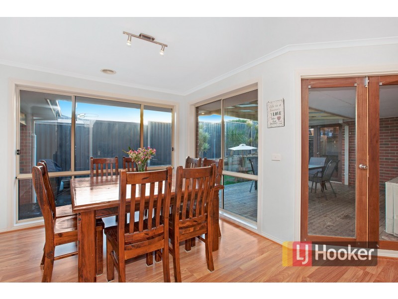 48 Ebony Drive, Pakenham VIC 3810