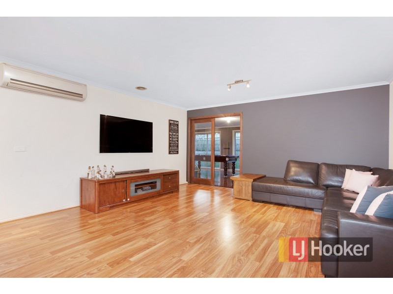 48 Ebony Drive, Pakenham VIC 3810