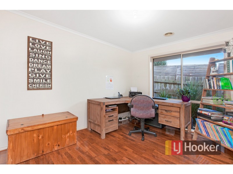 48 Ebony Drive, Pakenham VIC 3810