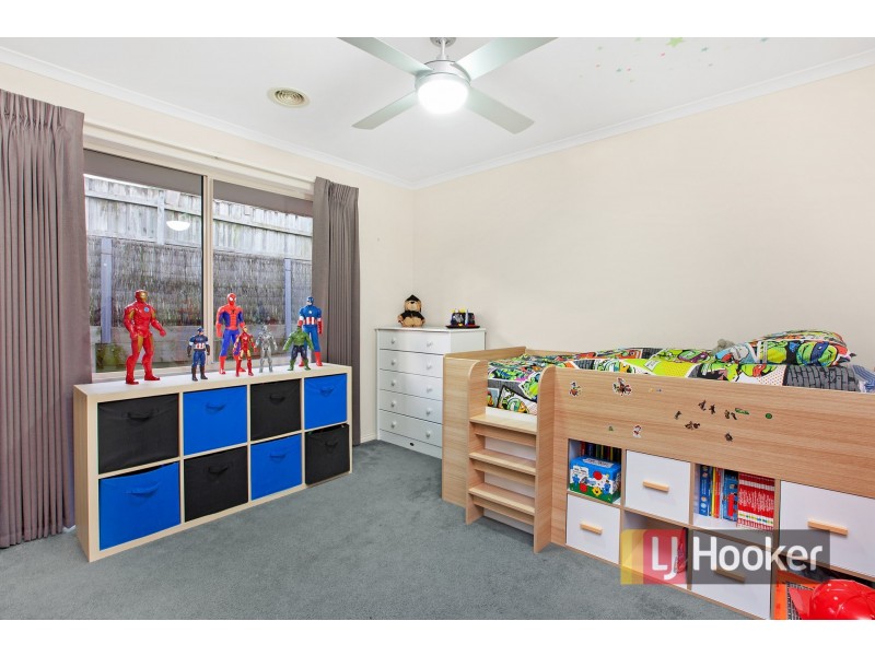 48 Ebony Drive, Pakenham VIC 3810