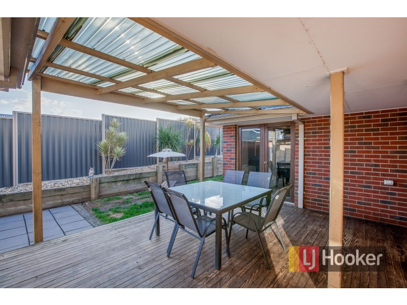 48 Ebony Drive, Pakenham VIC 3810