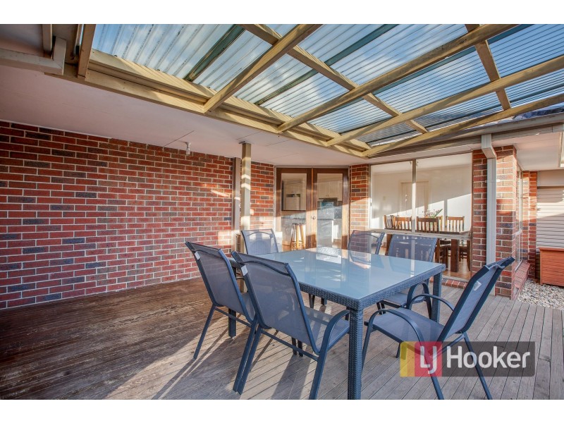 48 Ebony Drive, Pakenham VIC 3810