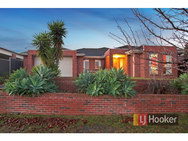 48 Ebony Drive, Pakenham VIC 3810