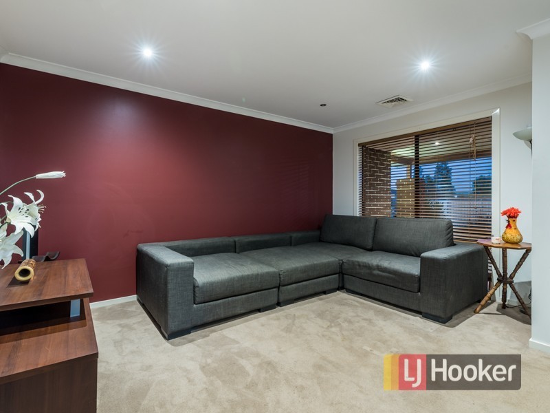 90 Gallery Way, Pakenham VIC 3810