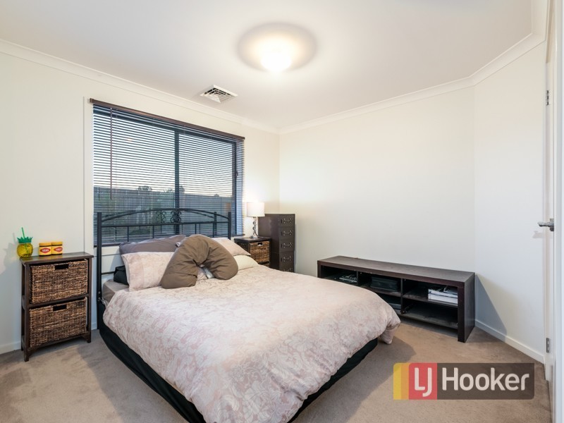 90 Gallery Way, Pakenham VIC 3810