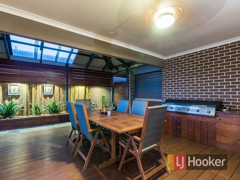 90 Gallery Way, Pakenham VIC 3810