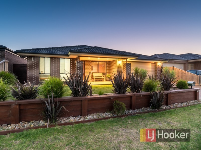 90 Gallery Way, Pakenham VIC 3810