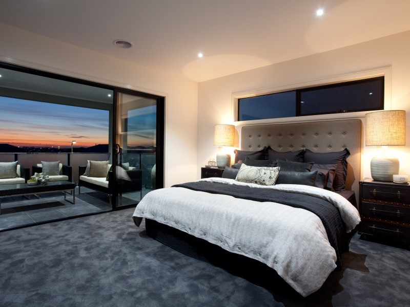 35 Bathgate Crescent, Cranbourne VIC 3977