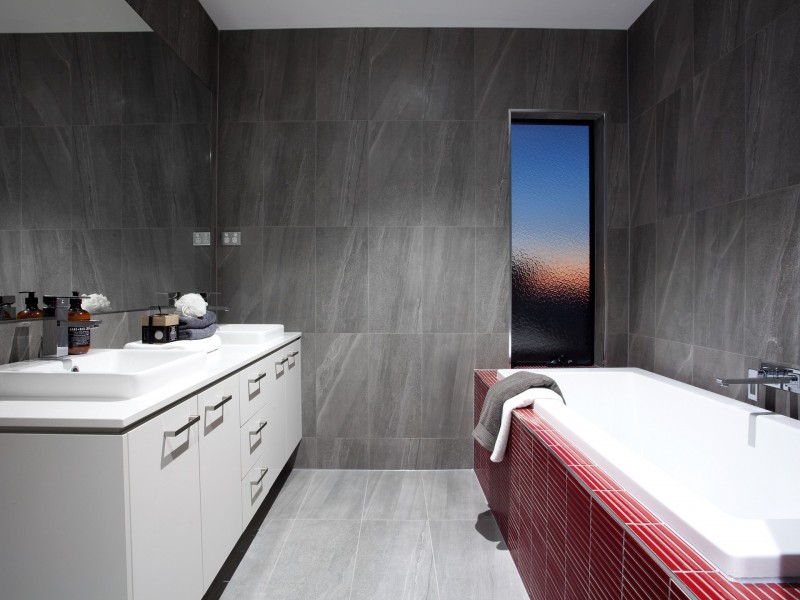 35 Bathgate Crescent, Cranbourne VIC 3977