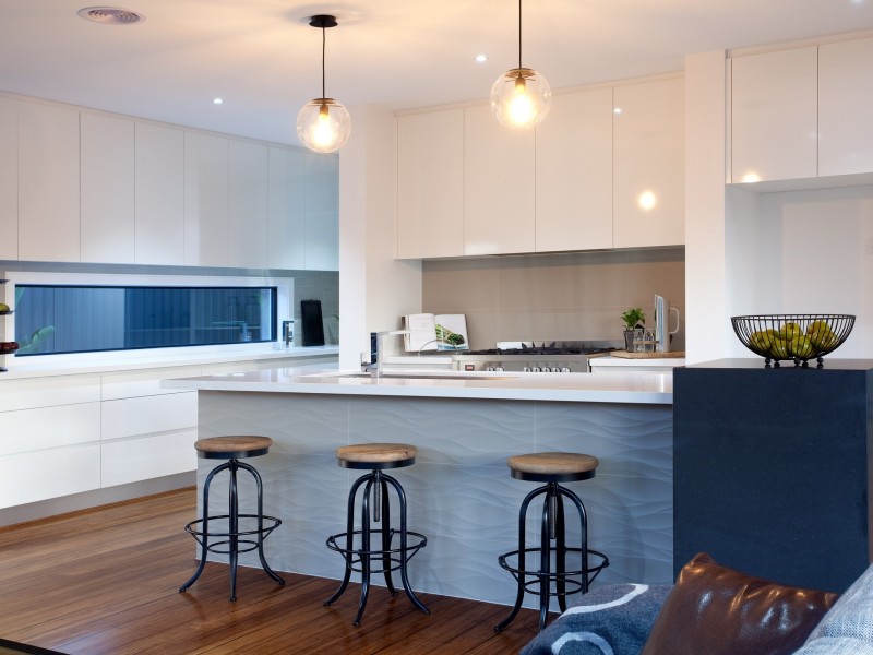 35 Bathgate Crescent, Cranbourne VIC 3977