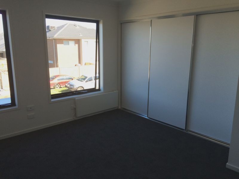 36 Officedale Road, Officer VIC 3809