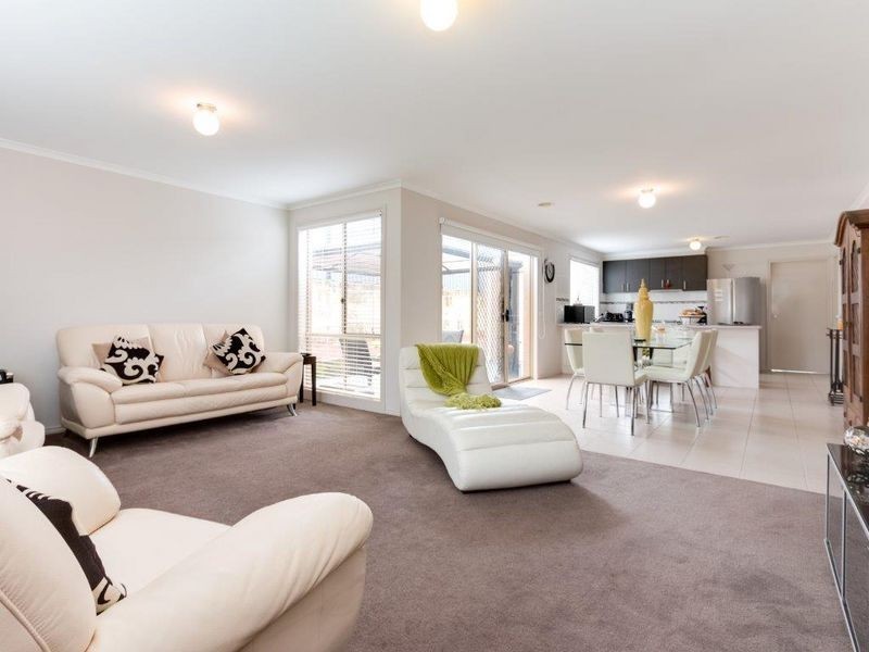 7 Huron Parkway, Pakenham VIC 3810