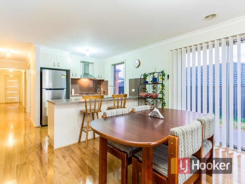 17 Tahoe Circuit, Pakenham VIC 3810
