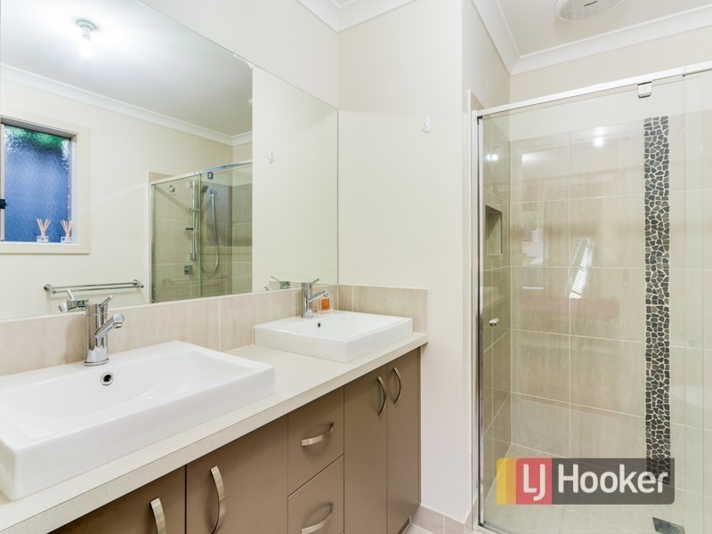 17 Tahoe Circuit, Pakenham VIC 3810