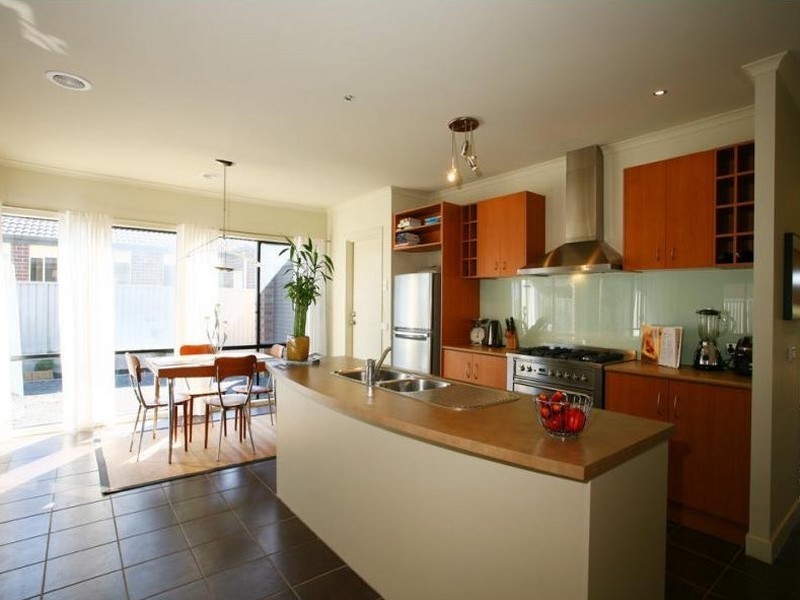 24 Howqua Place, Pakenham VIC 3810