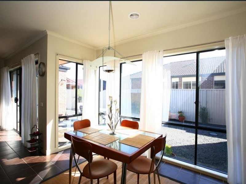 24 Howqua Place, Pakenham VIC 3810