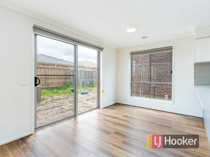 7 Clairwood Avenue, Pakenham VIC 3810