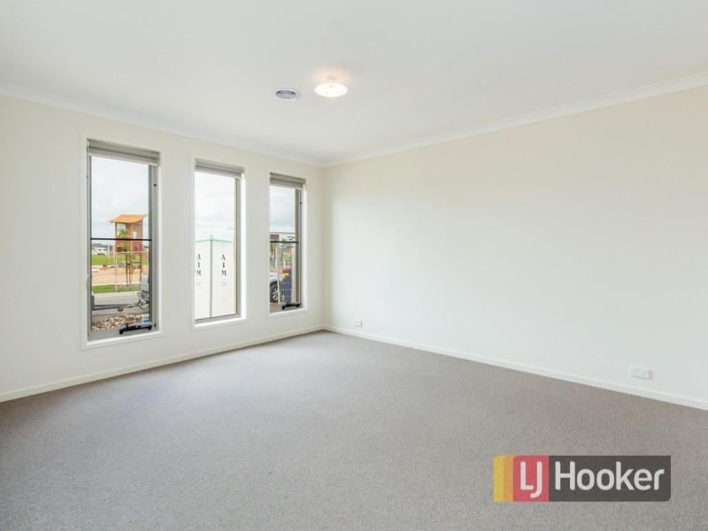 7 Clairwood Avenue, Pakenham VIC 3810