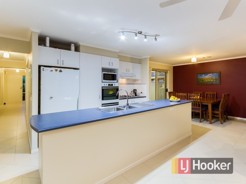 29 Ashwood Grove, Pakenham VIC 3810