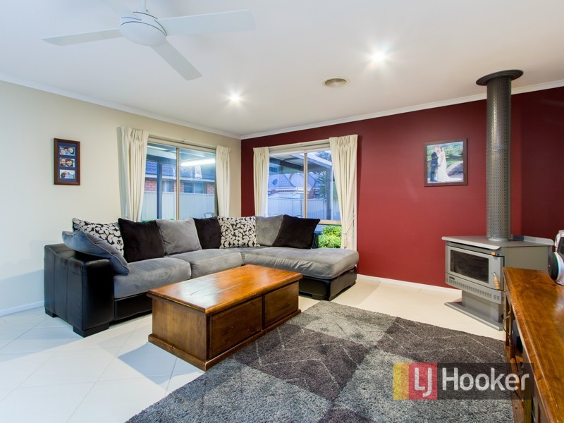 29 Ashwood Grove, Pakenham VIC 3810
