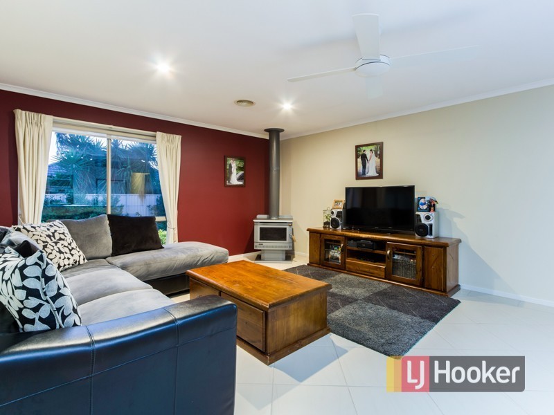 29 Ashwood Grove, Pakenham VIC 3810