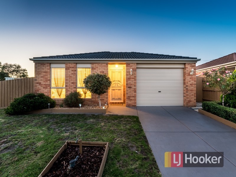 1 Sir Thomas Drive, Pakenham VIC 3810