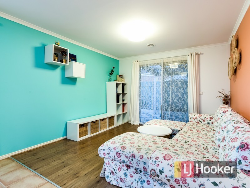 1 Sir Thomas Drive, Pakenham VIC 3810