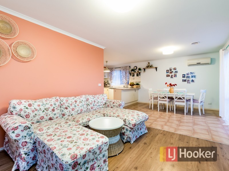 1 Sir Thomas Drive, Pakenham VIC 3810