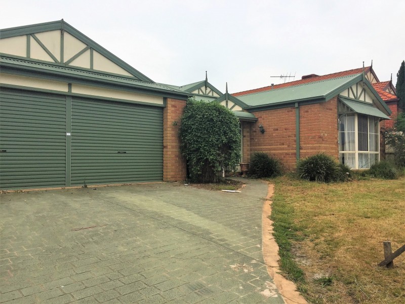 11 Jamie Court, Pakenham VIC 3810