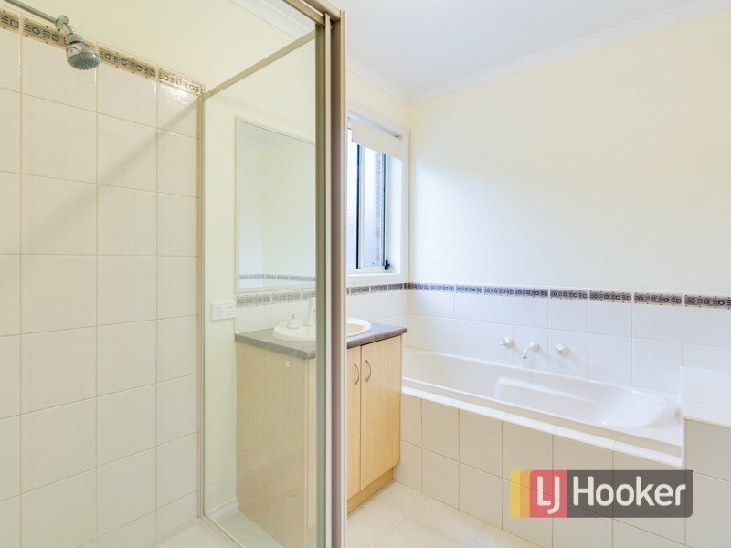 7/5 Glenda Court, Pakenham VIC 3810