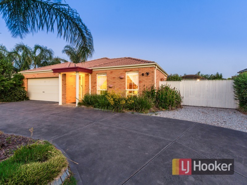 4 Catherine Place, Pakenham VIC 3810