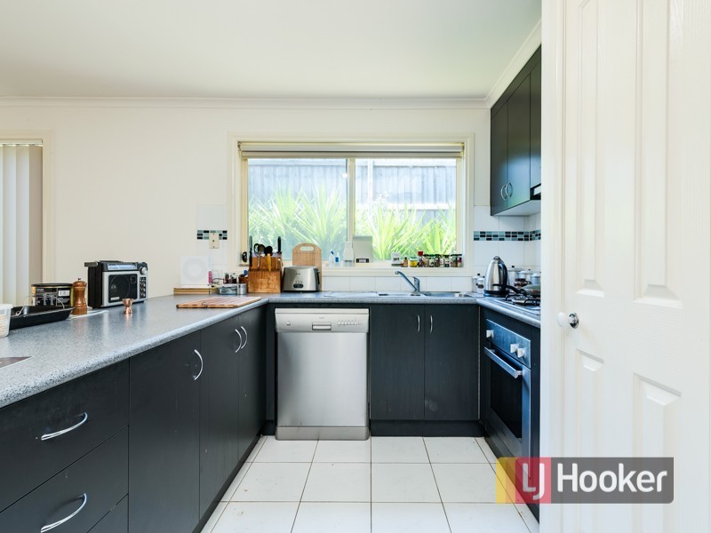 19/18-20 Ben Drive, Pakenham VIC 3810