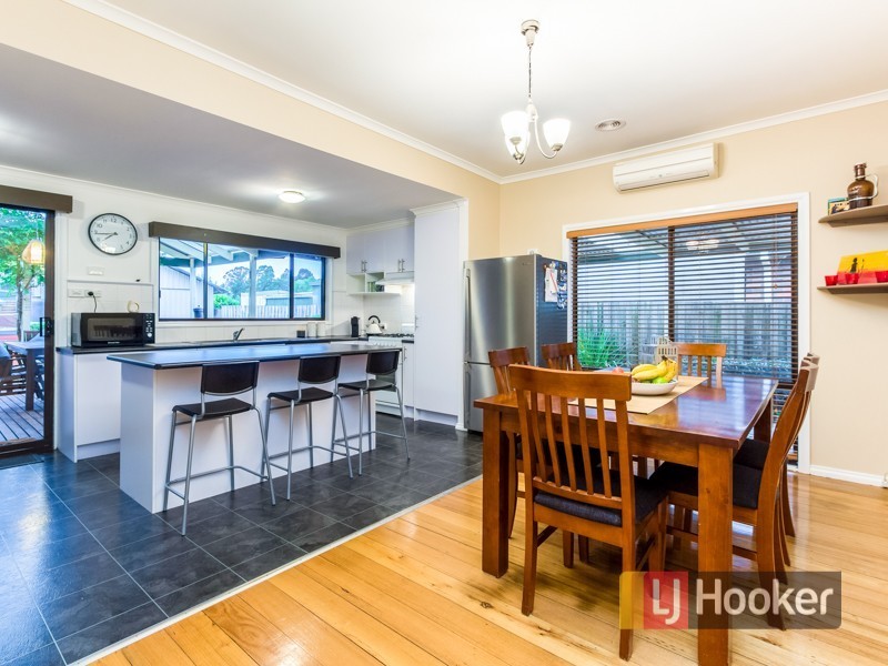 21 Railway Avenue, Bunyip VIC 3815