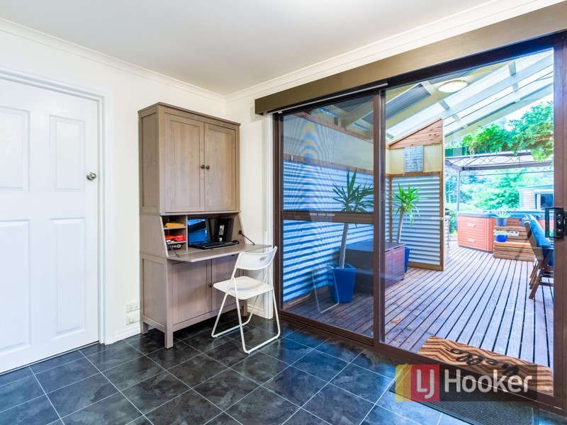 21 Railway Avenue, Bunyip VIC 3815