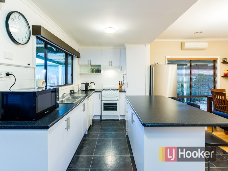 21 Railway Avenue, Bunyip VIC 3815