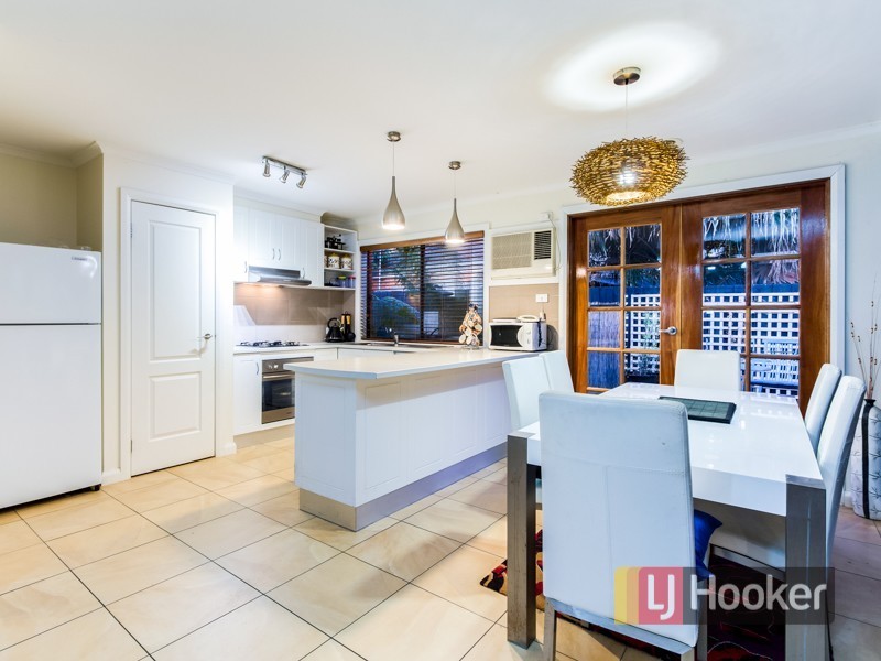 88 Ebony Drive, Pakenham VIC 3810