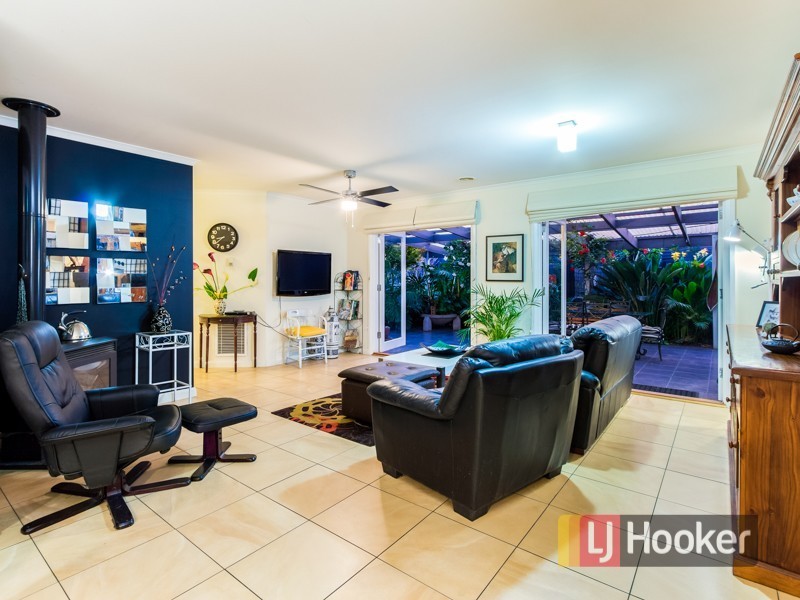 88 Ebony Drive, Pakenham VIC 3810