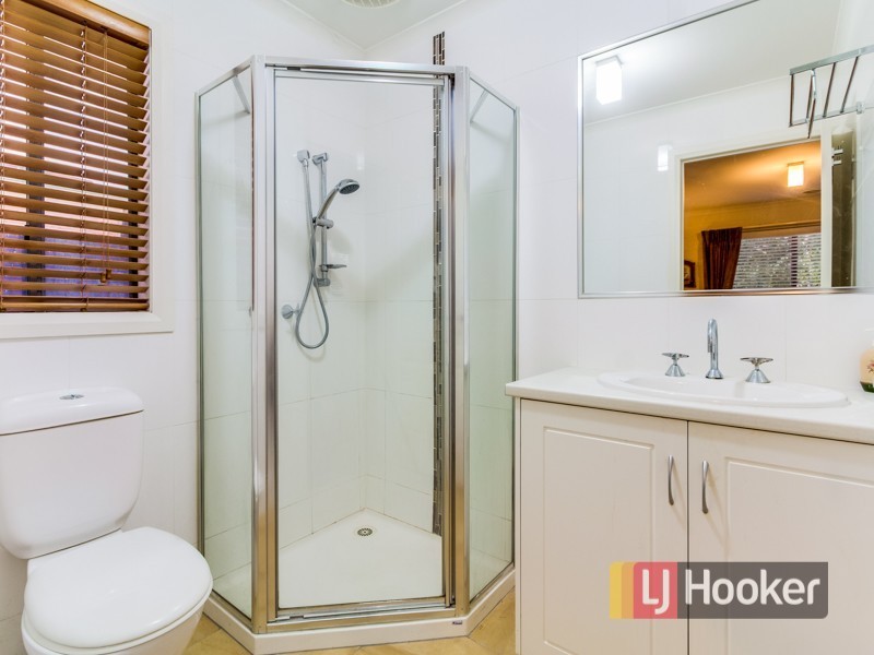 88 Ebony Drive, Pakenham VIC 3810